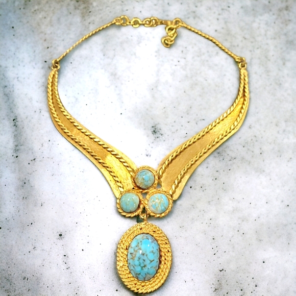 Italian Couture Silvana Italy Turquoise Cabochon Statement Necklace - Picture 2 of 5